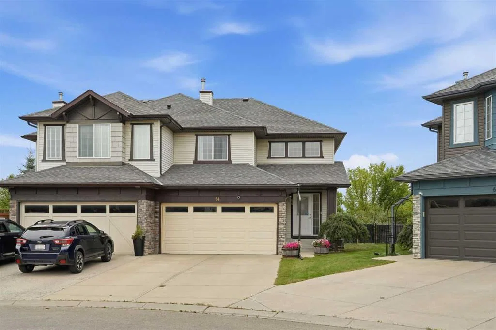 54 Cougar Ridge Bay SW, Calgary — photo 2 of 41