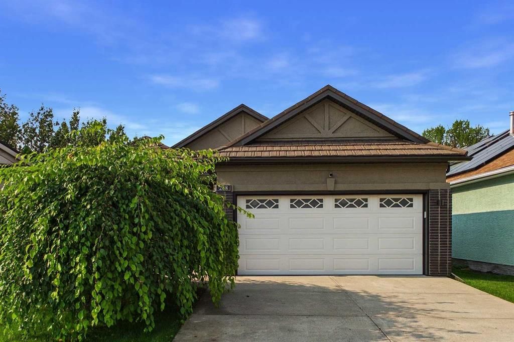 208 Harvest Lake Green NE, Calgary — main listing photo