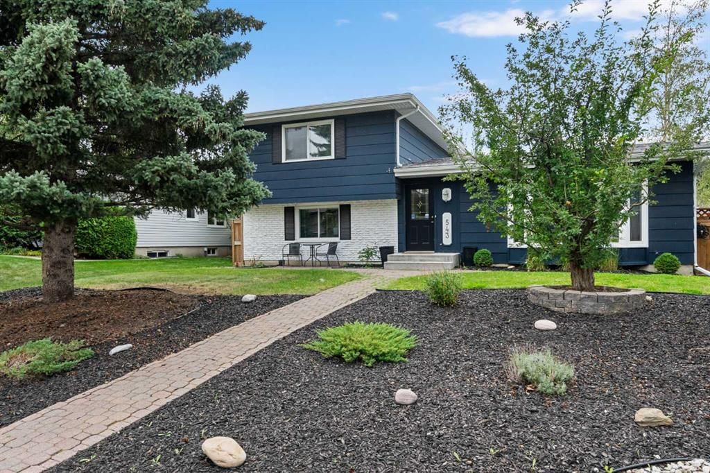 543 Willingdon Boulevard SE, Calgary — photo 3 of 44