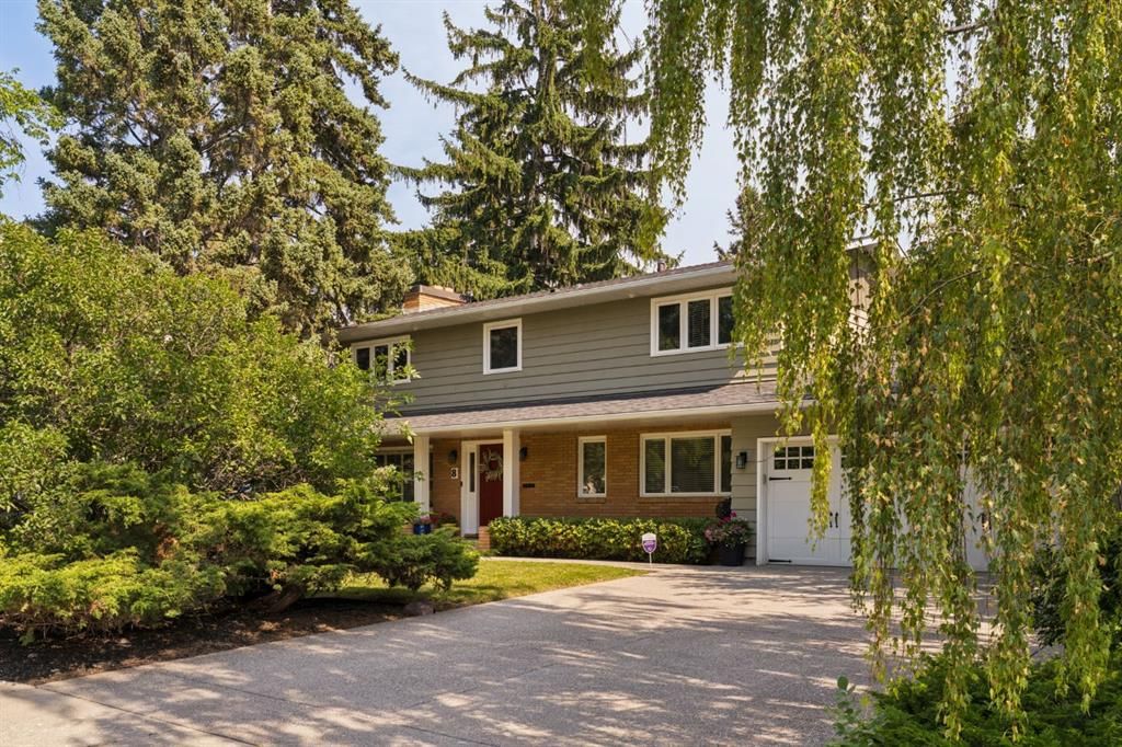 8 Maryland Place SW, Calgary — main listing photo