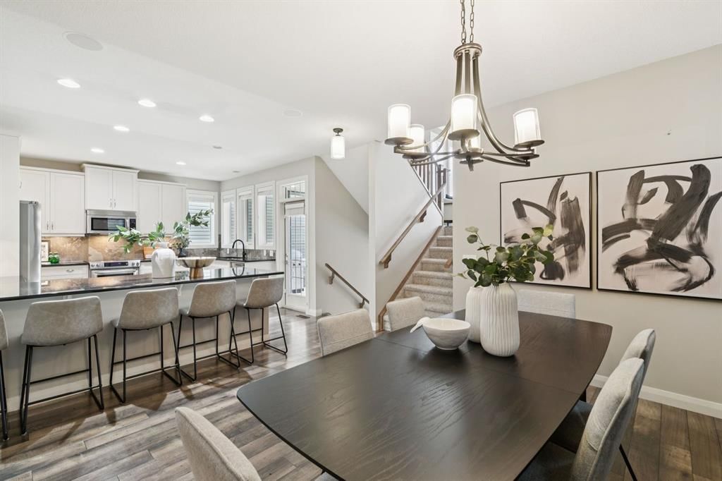 982 Evanston Drive NW, Calgary — photo 4 of 45