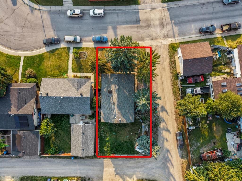 259 Manora Crescent NE, Calgary — photo 3 of 42