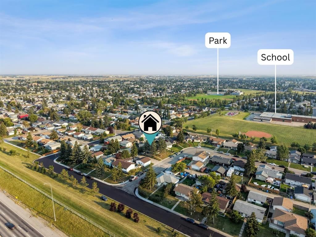 259 Manora Crescent NE, Calgary — photo 5 of 42