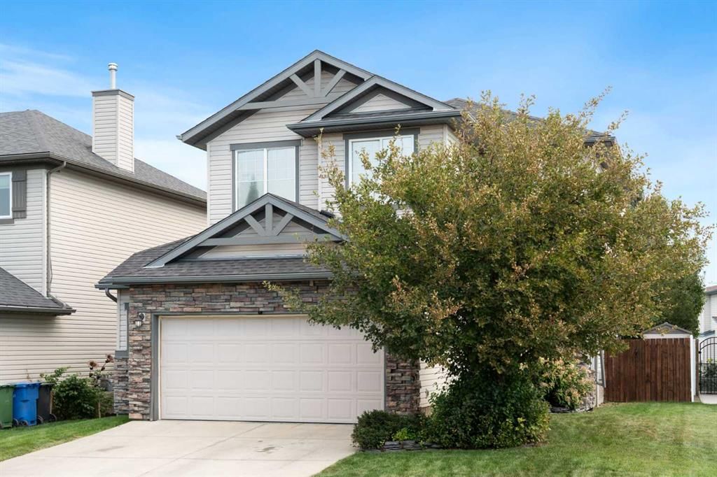 408 Rainbow Falls Way, Chestermere — photo 2 of 42