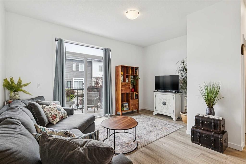 2466 210 Avenue SE, Calgary — photo 4 of 25
