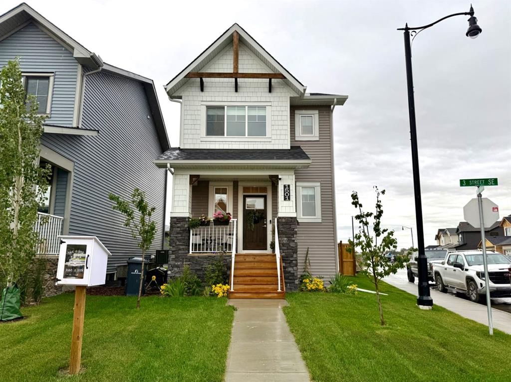 1501 3 Street SE, High River — main listing photo