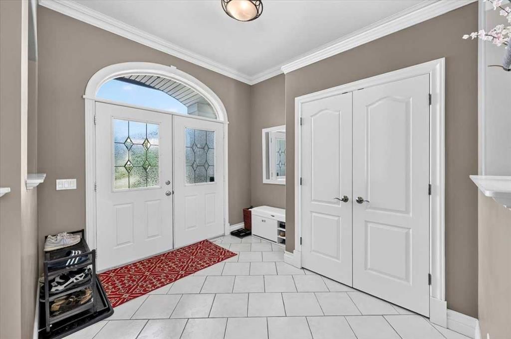 234 Elmont Bay SW, Calgary — photo 4 of 42