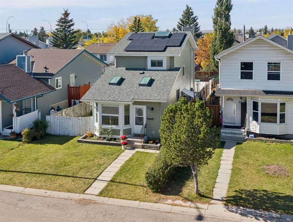 76 Martindale Close NE, Calgary — main listing photo