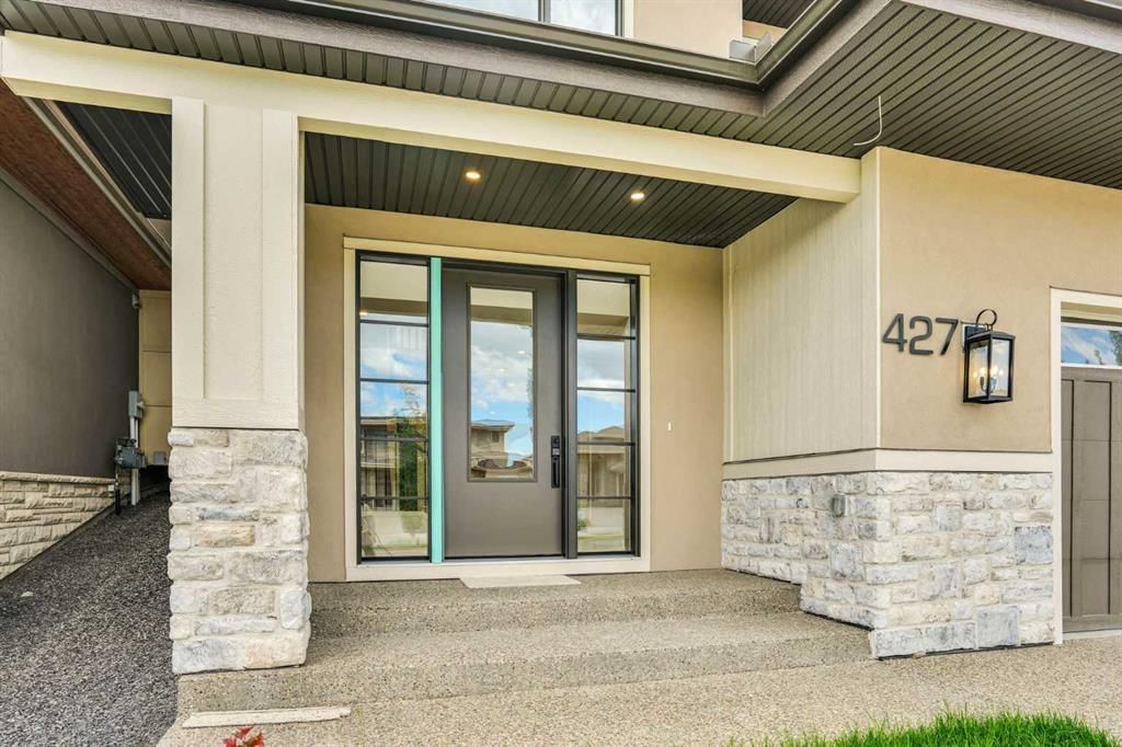 427 Patterson Boulevard SW, Calgary — photo 4 of 50
