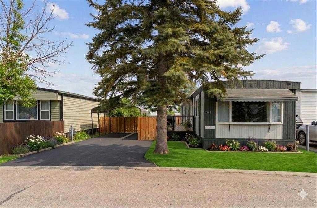 281, 6220 17 Avenue SE, Calgary — main listing photo
