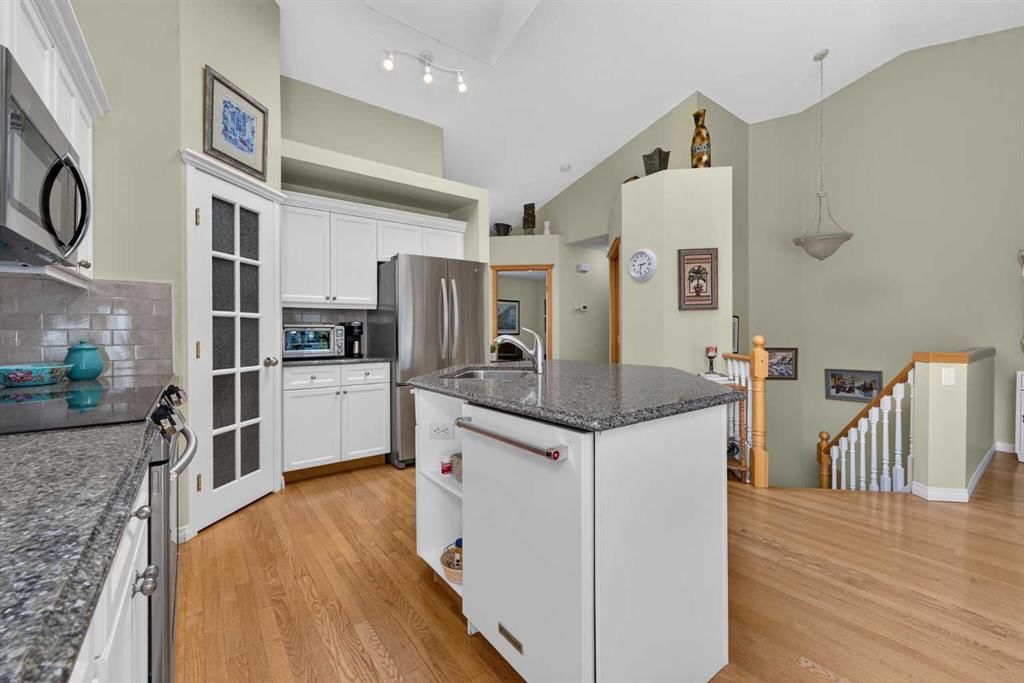 51 Chaparral Heath SE, Calgary — photo 3 of 50