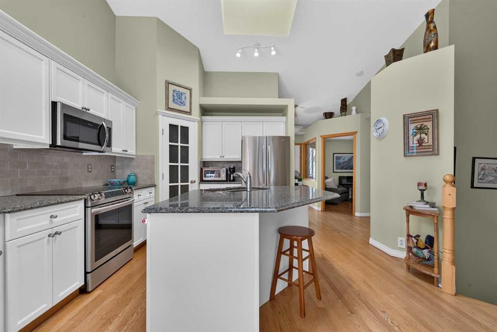 51 Chaparral Heath SE, Calgary — photo 4 of 50