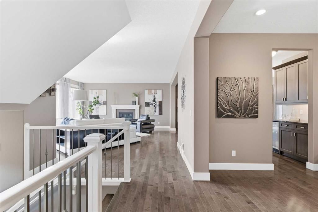 191 Springbluff Heights SW, Calgary — photo 5 of 50