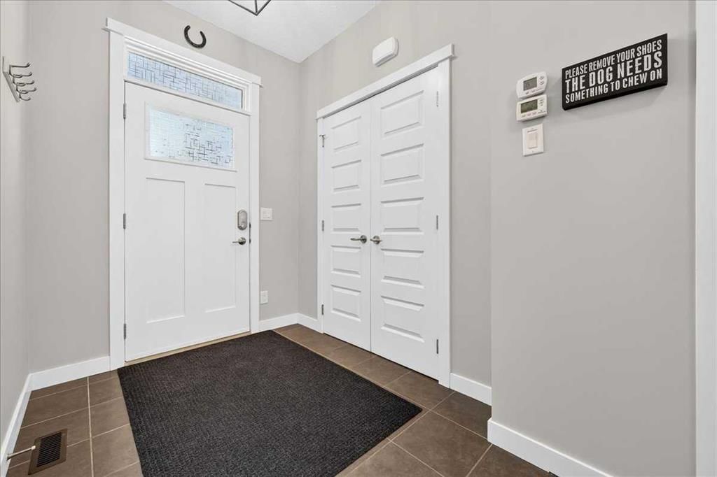 1199 Williamstown Boulevard NW, Airdrie — photo 4 of 48