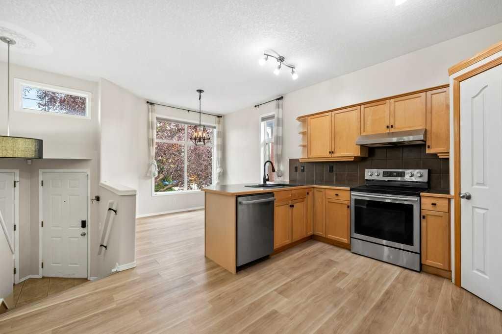 104 Springs Place SE, Airdrie — photo 5 of 50