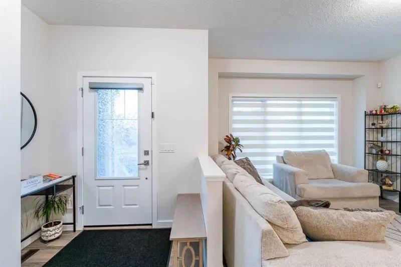589 Masters Road SE, Calgary — photo 2 of 50