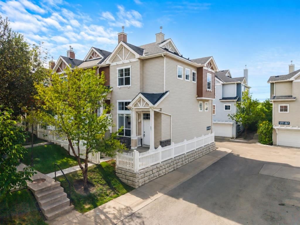 241 Elgin Gardens SE, Calgary — main listing photo