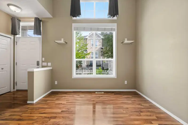 241 Elgin Gardens SE, Calgary — photo 4 of 50