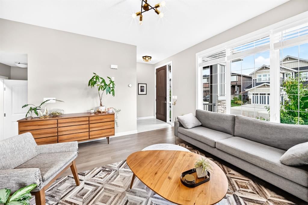 3 Sunrise Heights, Cochrane — photo 4 of 38