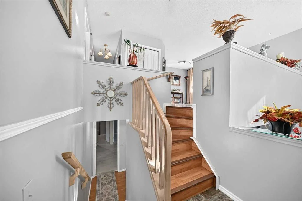 159 Fresno Place NE, Calgary — photo 2 of 30