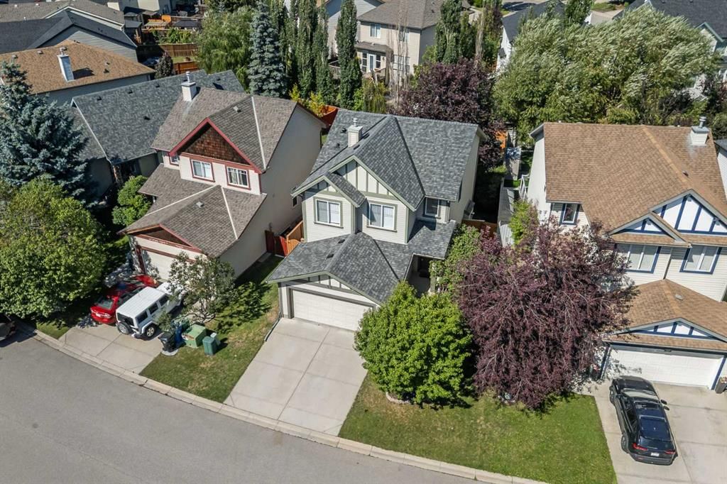 52 Copperfield Close SE, Calgary — photo 2 of 39