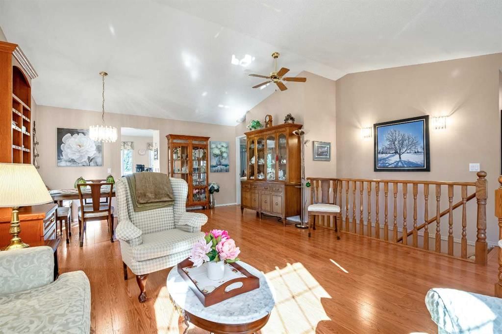 501 Riverside Drive NW, High River — photo 4 of 32