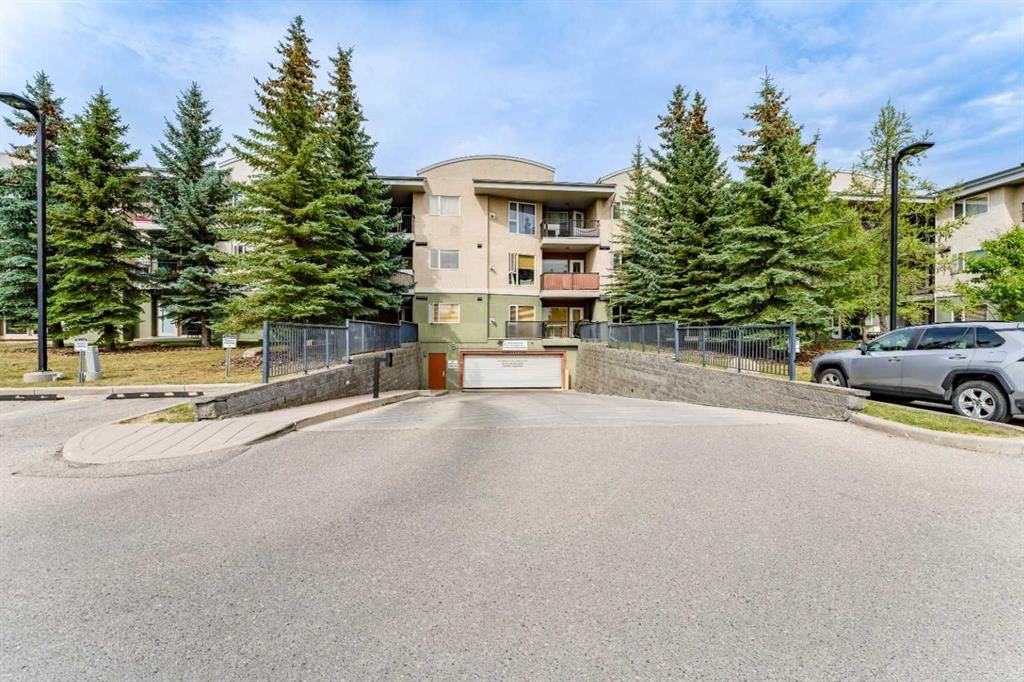 314, 69 Springborough Court SW, Calgary — photo 4 of 25