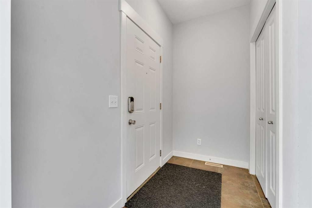 304 Rainbow Falls Drive, Chestermere — photo 2 of 28