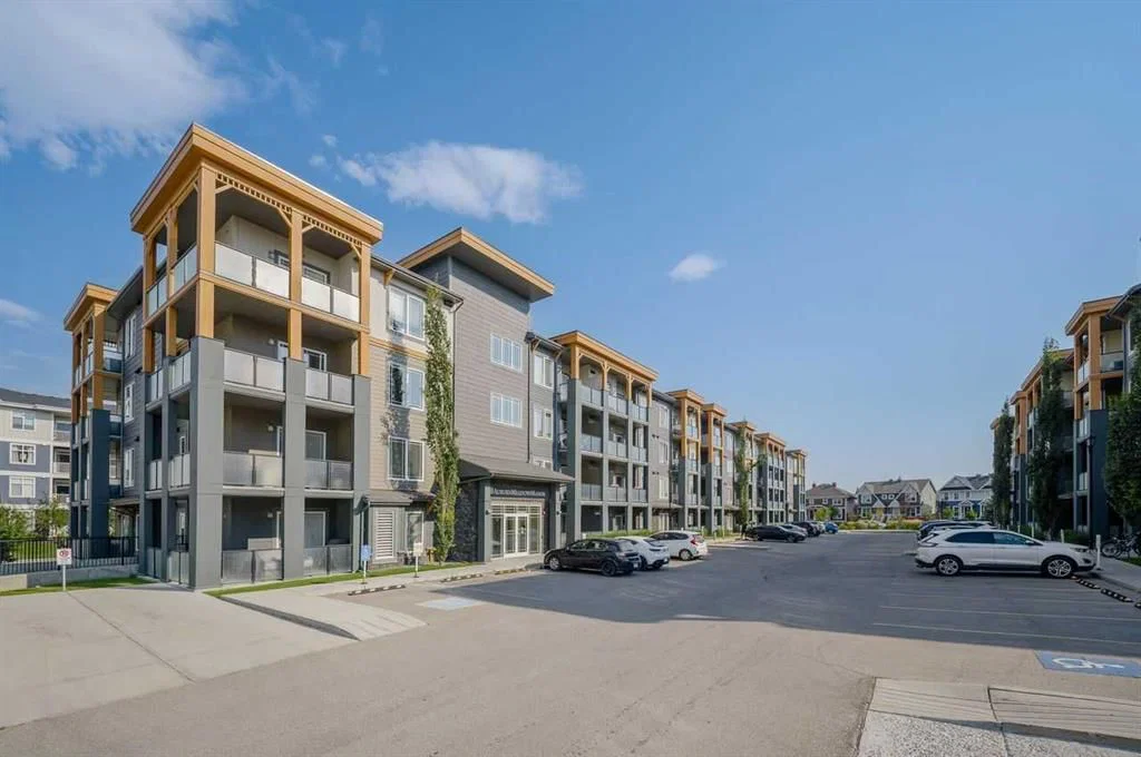 305, 100 Auburn Meadows Manor SE, Calgary — main listing photo