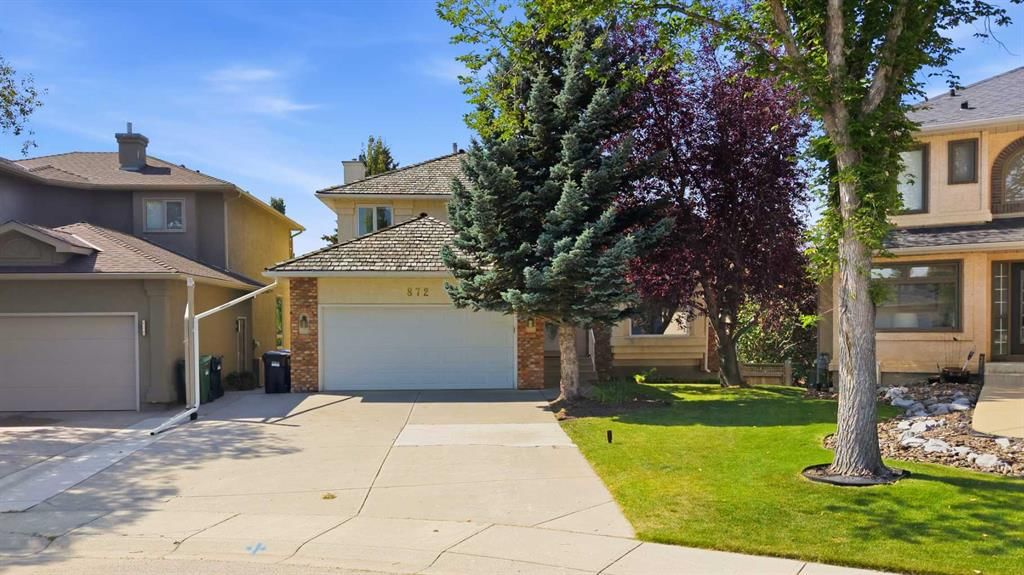 872 Sierra Morena Court SW, Calgary — main listing photo