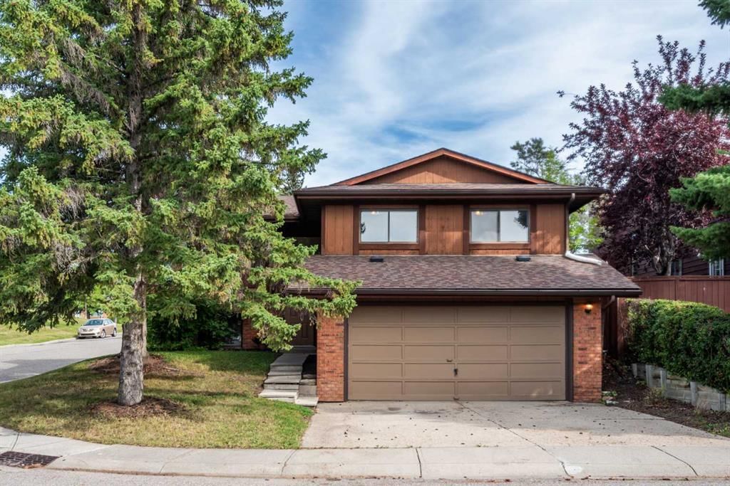 88 Woodfern Rise SW, Calgary — main listing photo