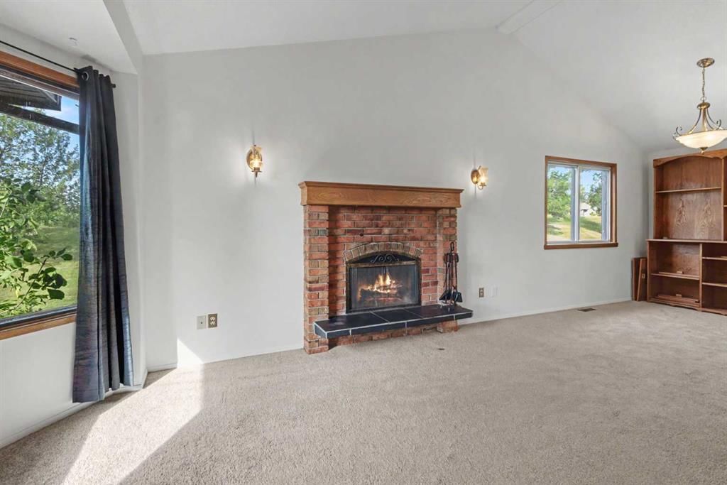 88 Woodfern Rise SW, Calgary — photo 4 of 34