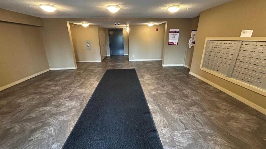 218, 5 Saddlestone Way NE, Calgary — photo 4 of 32