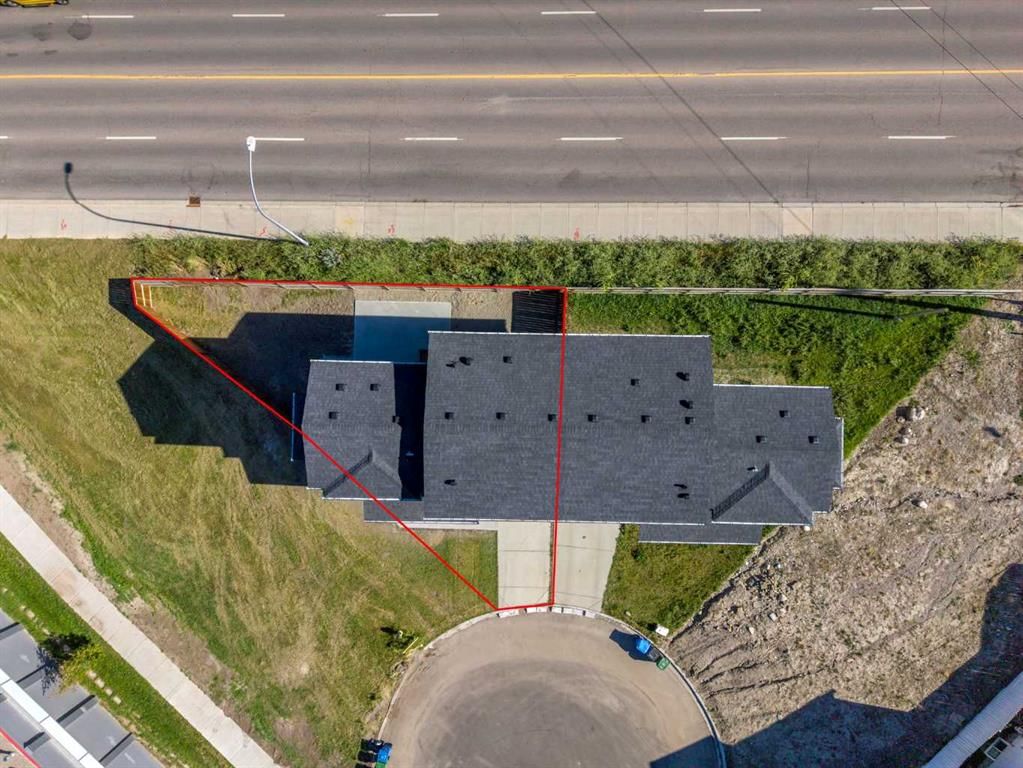 475 34 Avenue NE, Calgary — photo 5 of 47