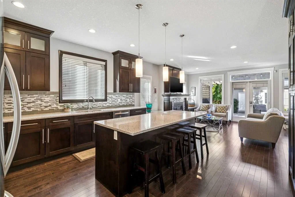 1443 40 Street SW, Calgary — photo 3 of 49