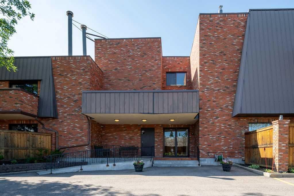 211, 9500 Oakfield Drive SW, Calgary — photo 2 of 50