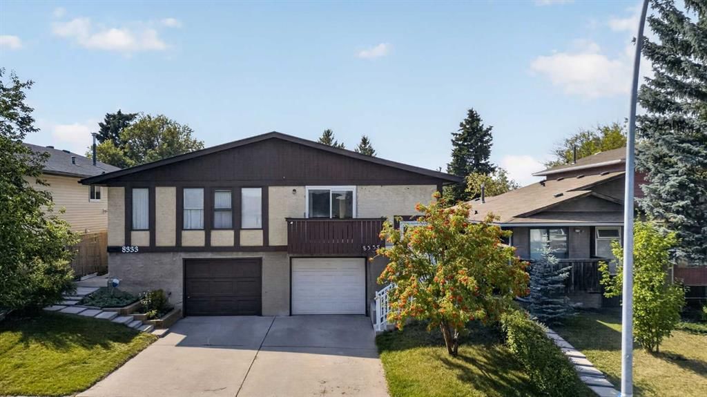 8335 Centre Street NW, Calgary — main listing photo