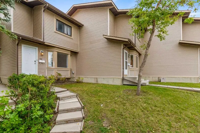 109 Falshire Terrace NE, Calgary — photo 2 of 28