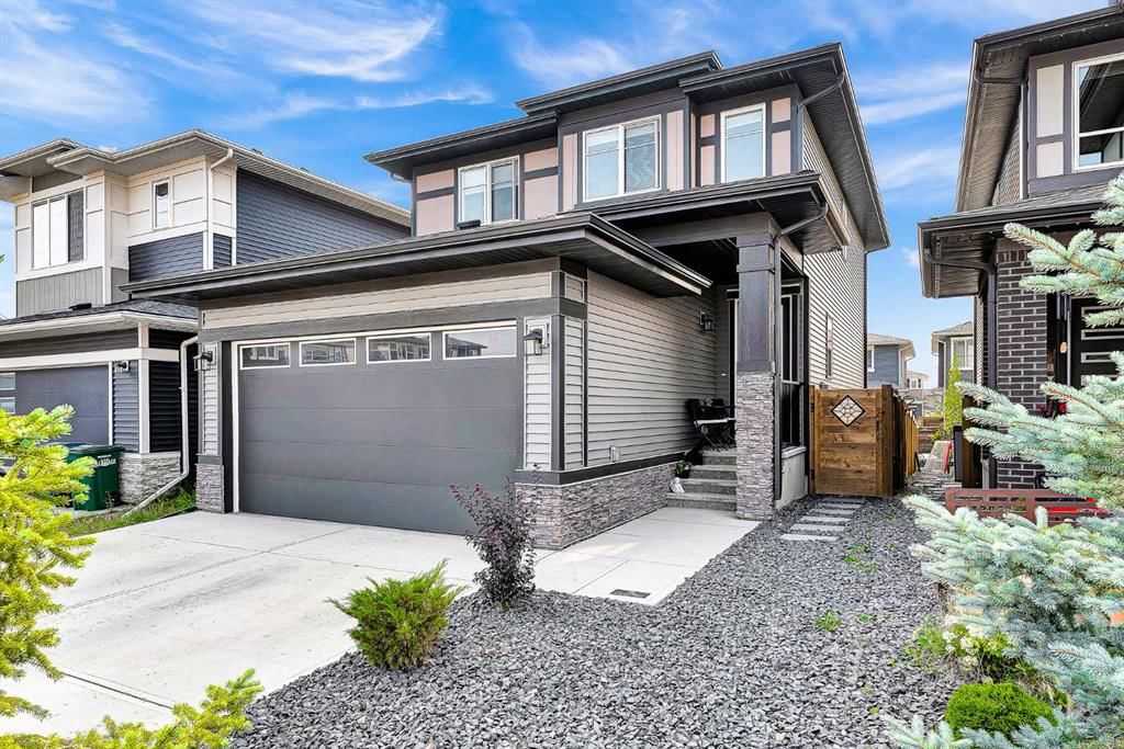 95 Lawrence Green SE, Airdrie — photo 2 of 49