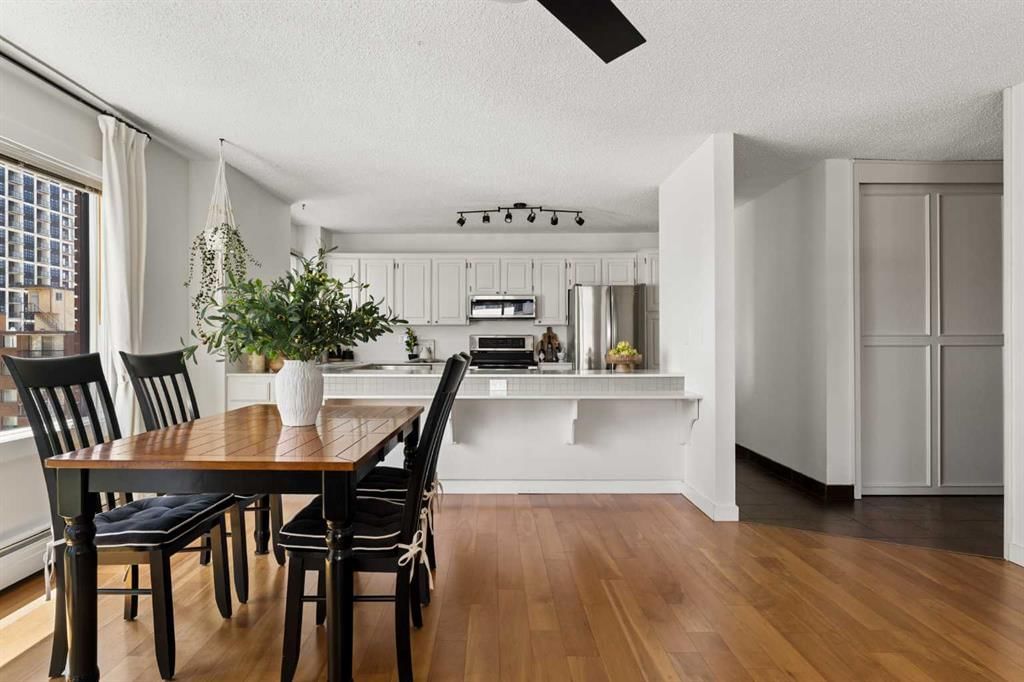 840, 540 14 Avenue SW, Calgary — photo 5 of 45