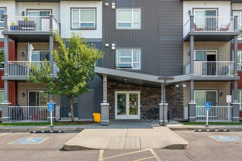 4201, 5305 32 Avenue SW, Calgary — main listing photo