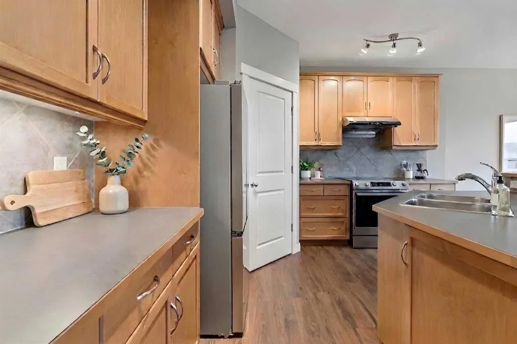 327 Panamount Point NW, Calgary — photo 4 of 33