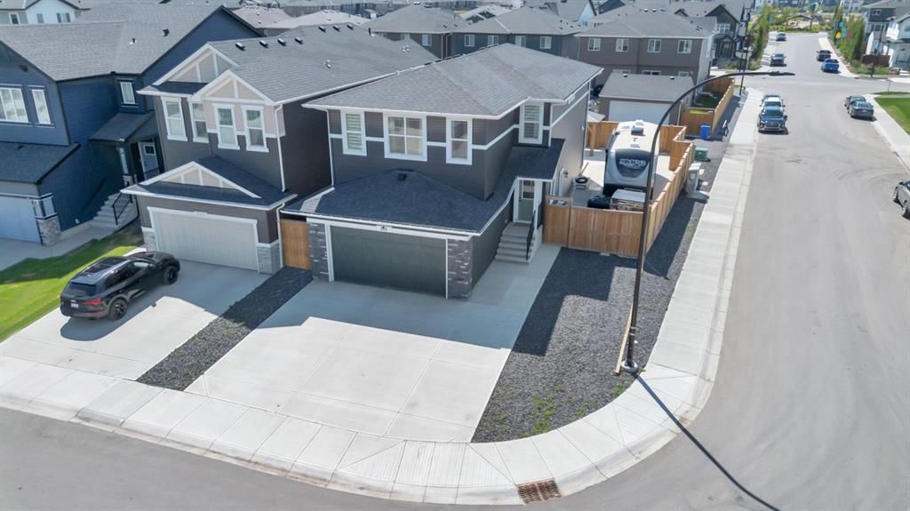 240 Creekstone Path SW, Calgary — photo 2 of 39