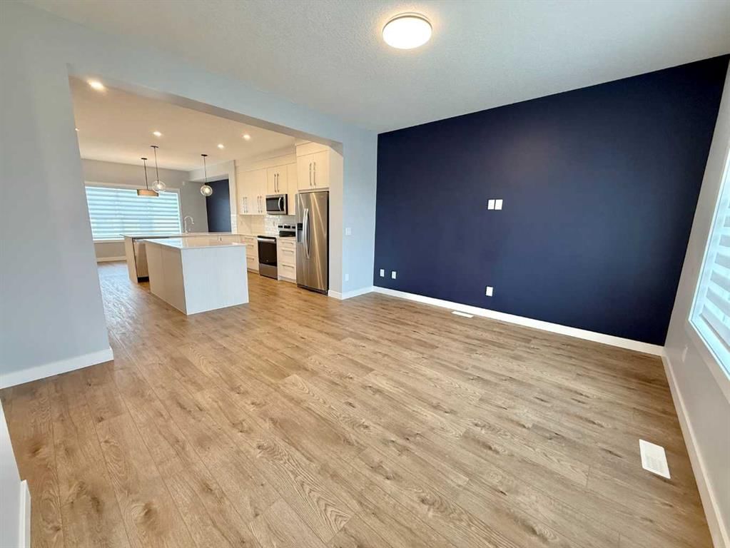 391 Chelsea Parade, Chestermere — photo 3 of 33