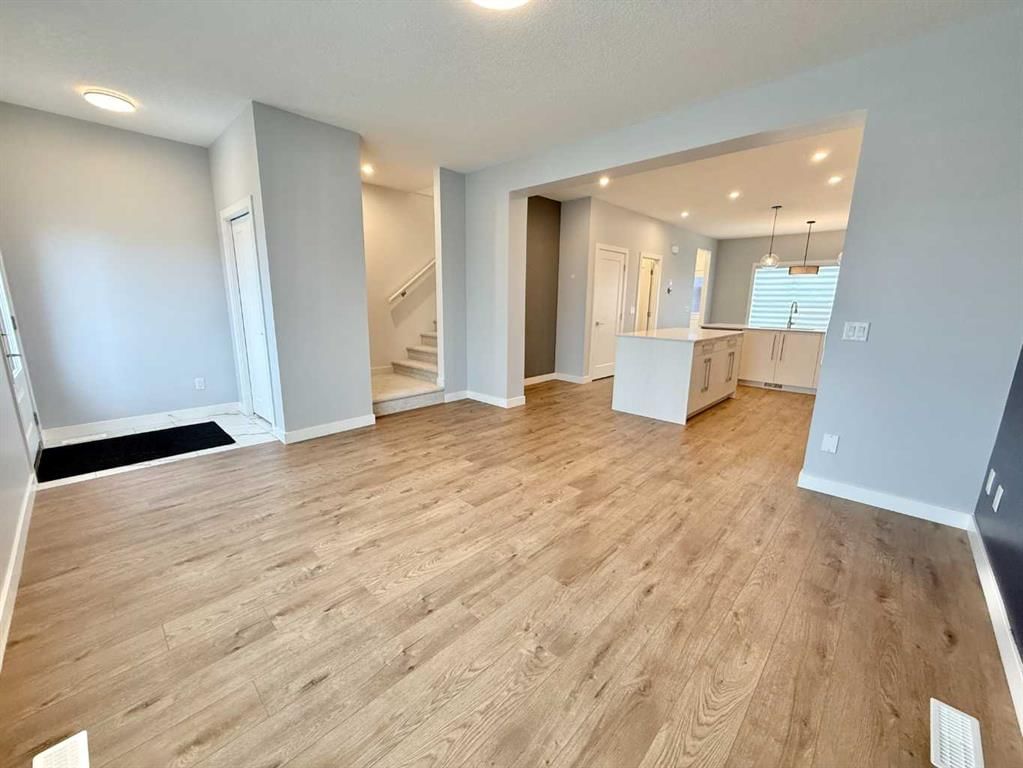 391 Chelsea Parade, Chestermere — photo 4 of 33