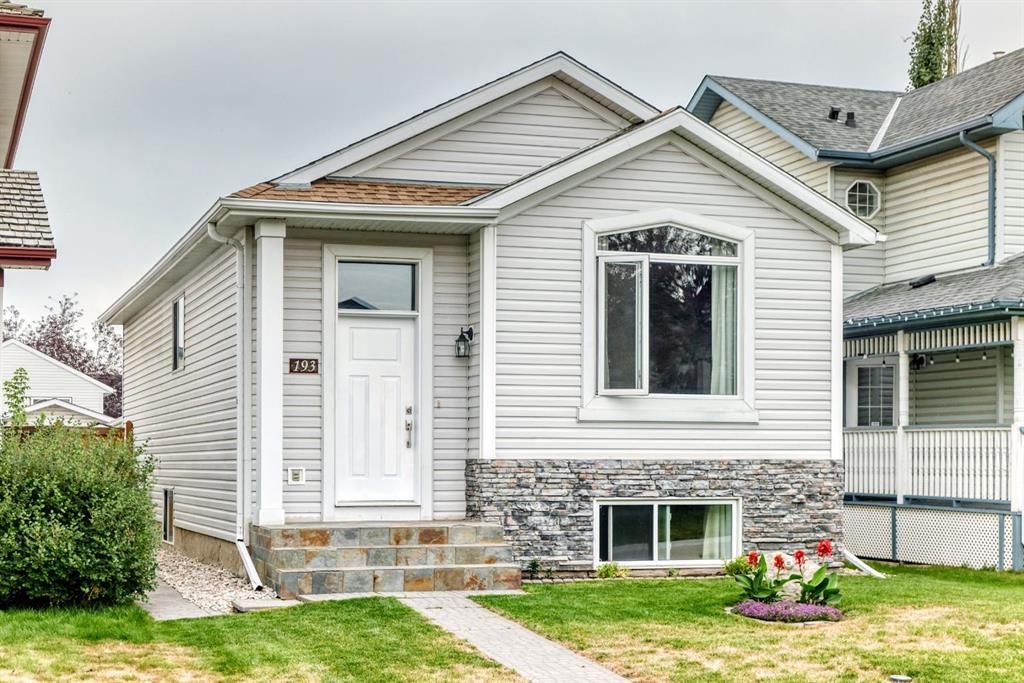 193 Mt Aberdeen Circle SE, Calgary — main listing photo