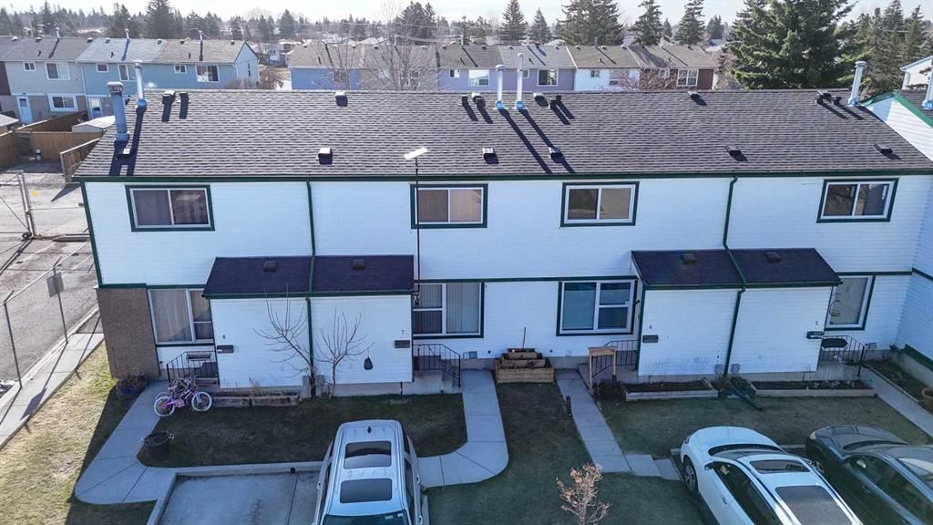 6, 100 Pennsylvania Road SE, Calgary — main listing photo