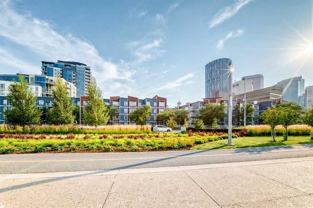 109, 333 Riverfront Avenue SE, Calgary — main listing photo