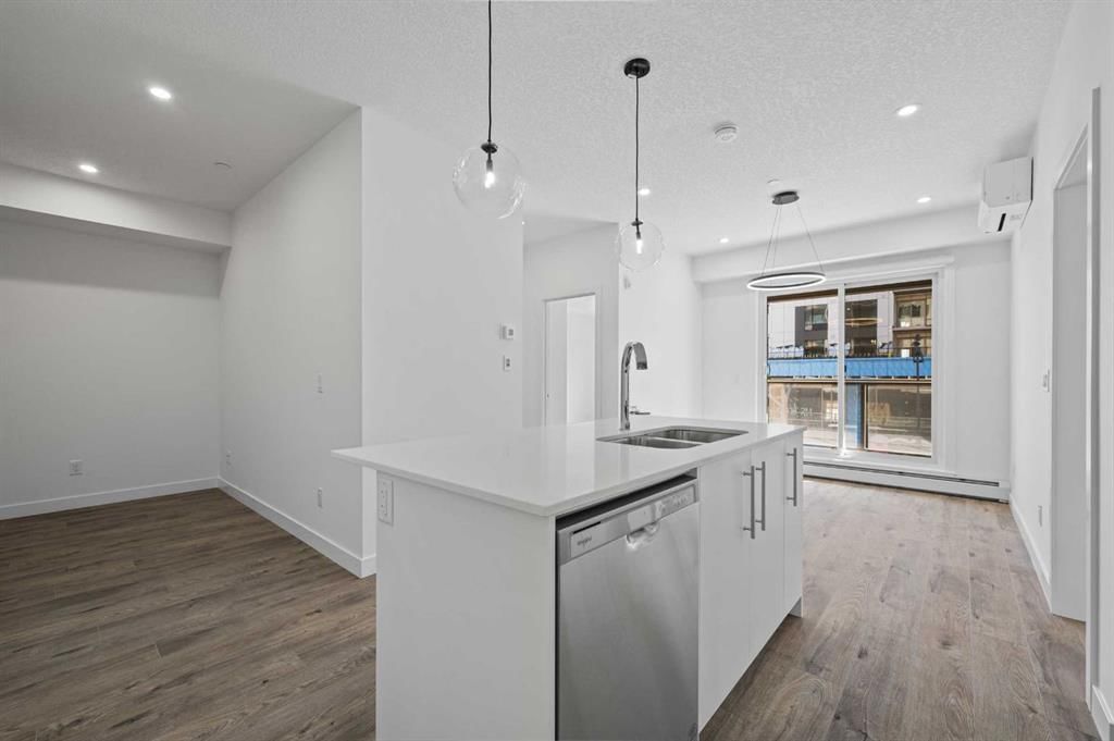 315, 8370 Broadcast Avenue SW, Calgary — photo 5 of 30