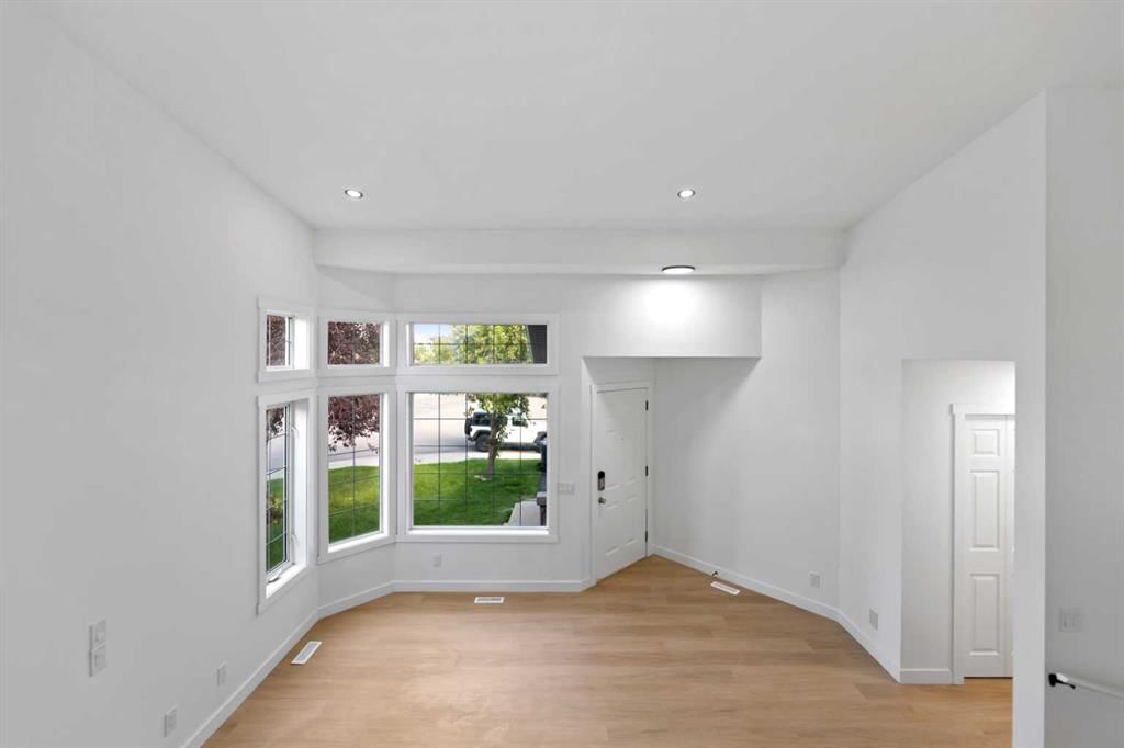 434 Harvest Grove Place NE, Calgary — photo 5 of 31